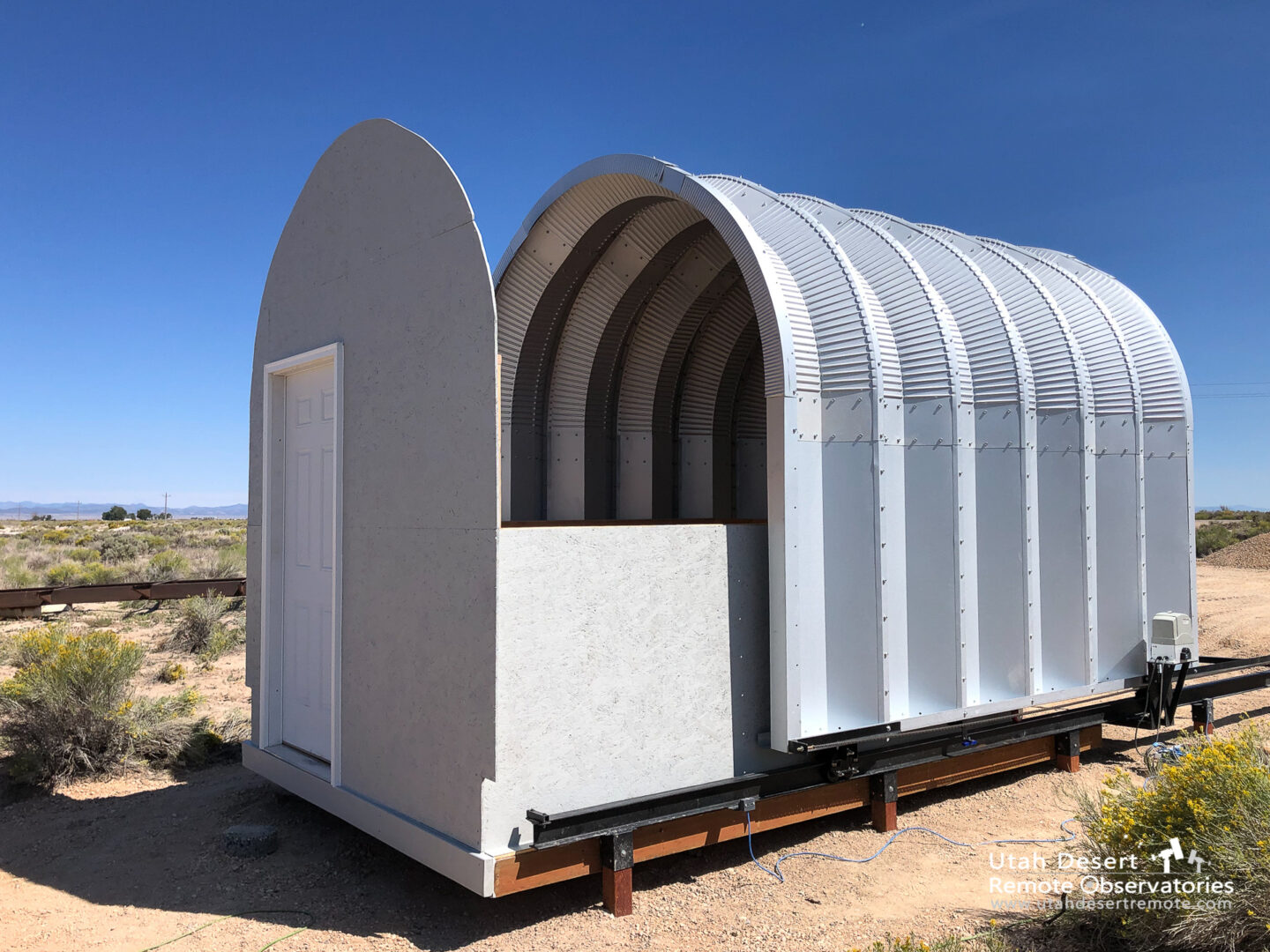Half-open S-Model Quonset hut shed