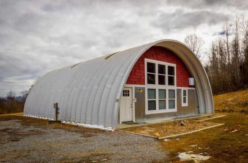 Q-Model house in TN with custom front end wall