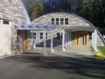 Home & Carport in Youngstown, Ohio