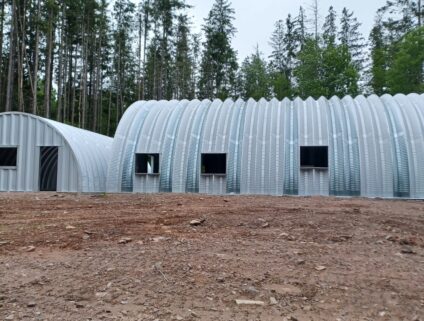 Home and Garage in Parksville, New York